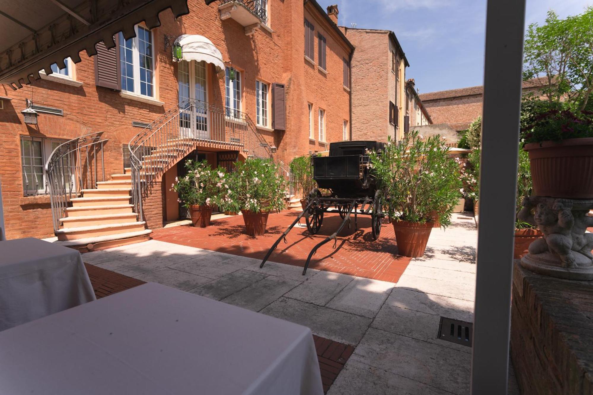 Duchessa Isabella Hotel&SPA Ferrara Esterno foto